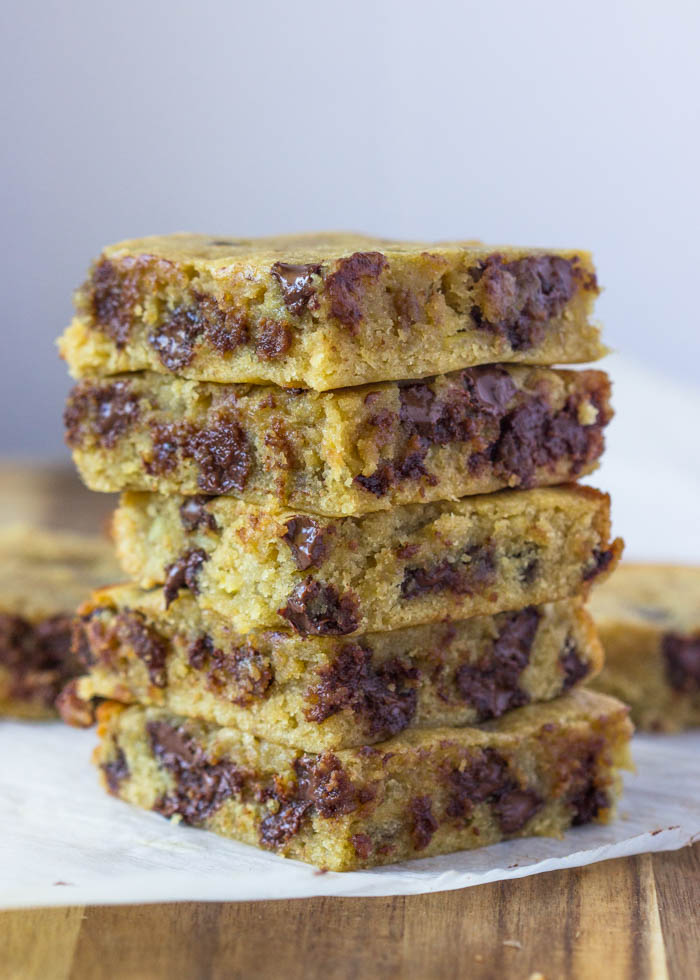 Banana Chocolate Chip Blondie Bars